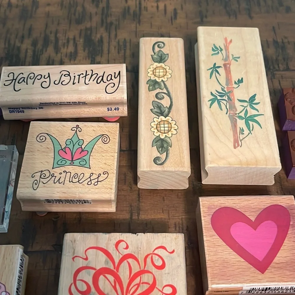 48 Rubber Stamps: Various Themes, Sayings & Florals